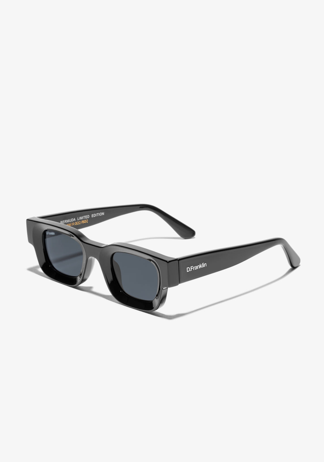 Bermuda Shiny Black / Smoke