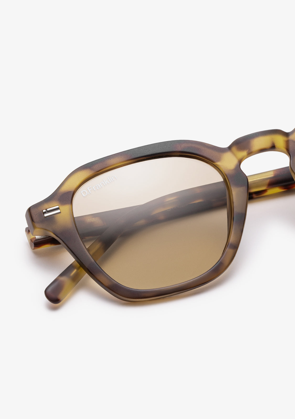 Ultra Light S Square Matte Tort / Photochromic Brown Ultra Light S Square Matte Tort / Photochromic Brown