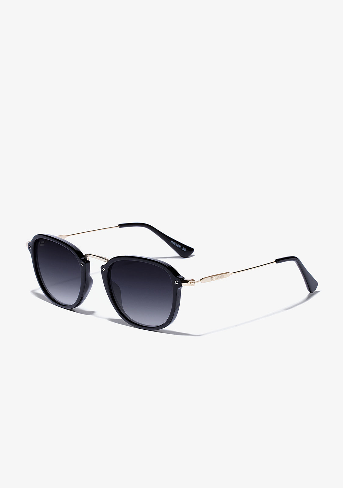 I was wondering if some one knew if the D.Franklin sunglasses are real or  not, Ive just seen a lot of mixed reviews about how it takes to long to  deliver in