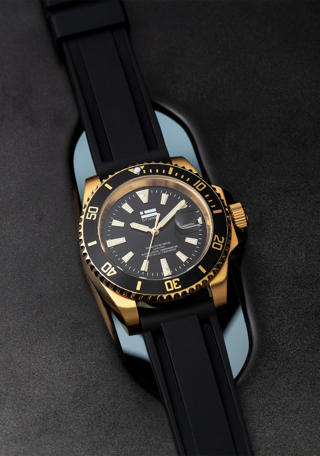 Gold diving hot sale watch