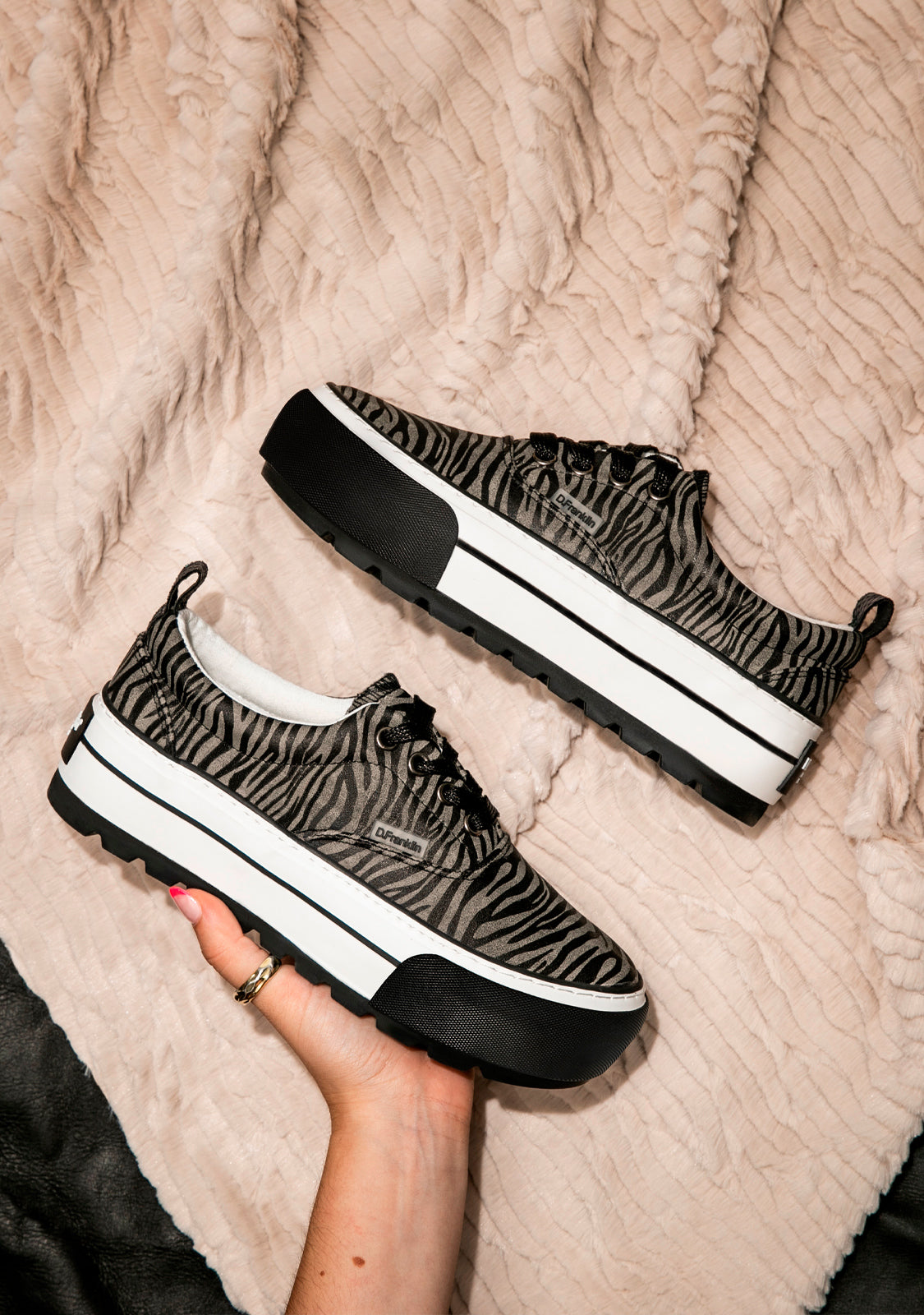 Eclipse Platform Zebra Black