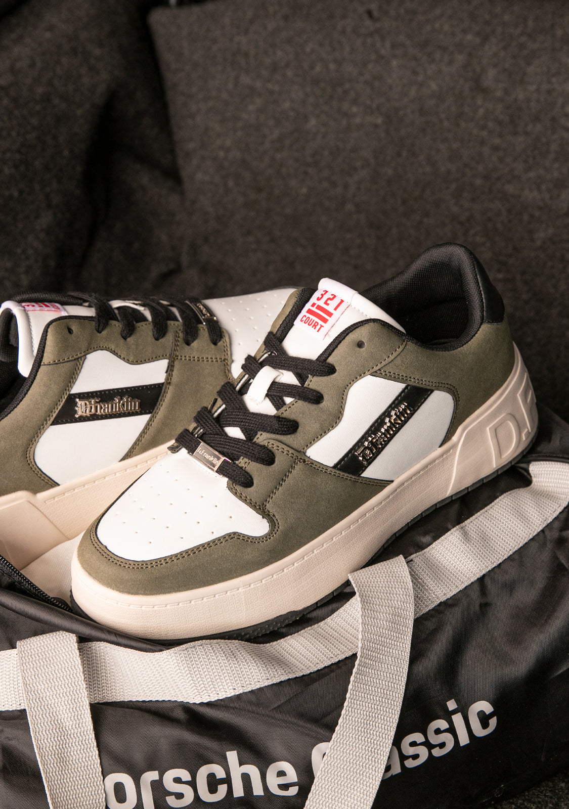 Low Court Khaki / White