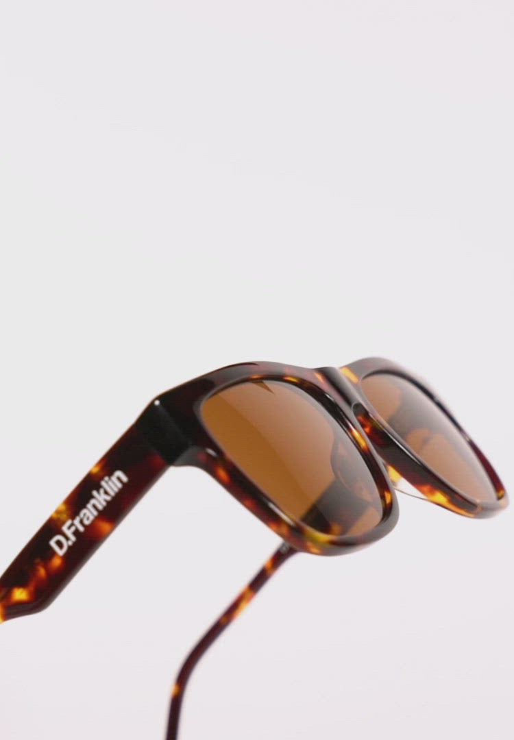 Load video: Doha Square Black / Grad Black